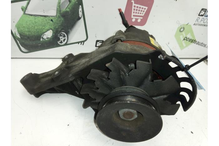 Begagnade Dynamo Renault Twingo (C06) 1.2 SPi Phase I Pris € 20,00 Marginaltabell erbjuds av Autodemontagebedrijf R. Poeste B.V.