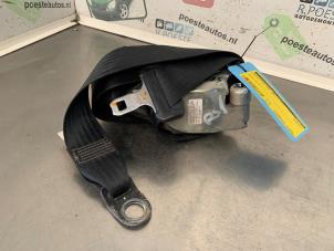 Used Front seatbelt, right Peugeot 107 1.0 12V Price € 25,00 Margin scheme offered by Autodemontagebedrijf R. Poeste B.V.