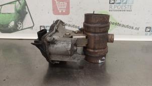 Used Exhaust throttle valve Renault Trafic (1FL/2FL/3FL/4FL) 1.6 dCi 95 Price € 35,00 Margin scheme offered by Autodemontagebedrijf R. Poeste B.V.