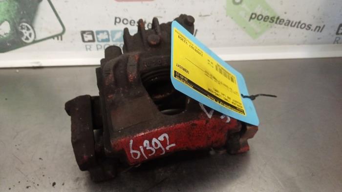 Gebrauchte Bremszange links vorne Peugeot 306 (7D) 1.8 Preis € 20,00 Margenregelung angeboten von Autodemontagebedrijf R. Poeste B.V.