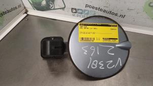 Usagé Clapet réservoir Opel Zafira (F75) 1.6 16V Prix € 20,00 Règlement à la marge proposé par Autodemontagebedrijf R. Poeste B.V.