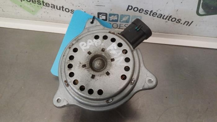 Gebrauchte Kühlerventilator Citroen C3 (SC) 1.2 VTi 82 12V Preis € 30,00 Margenregelung angeboten von Autodemontagebedrijf R. Poeste B.V.