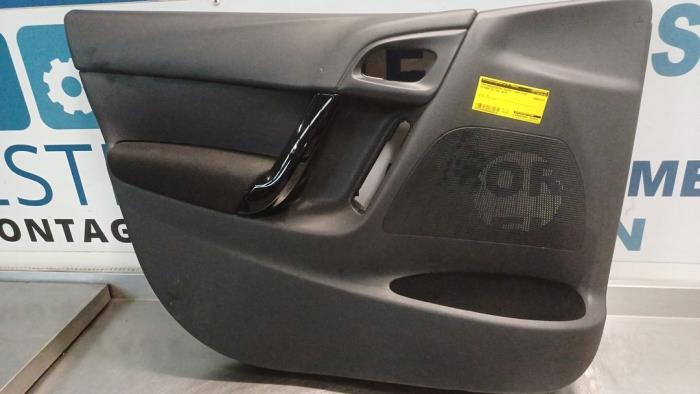 Begagnade List, framdörr, 4-dörrars, vänster Citroen C3 (SC) 1.2 VTi 82 12V Pris € 35,00 Marginaltabell erbjuds av Autodemontagebedrijf R. Poeste B.V.