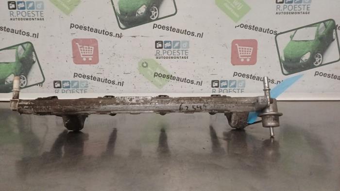 Usagé Système d'injection Ford Fusion 1.6 16V Prix € 30,00 Règlement à la marge proposé par Autodemontagebedrijf R. Poeste B.V.