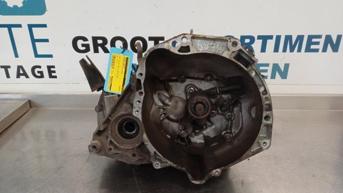 Gebrauchte Getriebe Nissan Micra (K12) 1.2 16V Preis € 160,00 Margenregelung angeboten von Autodemontagebedrijf R. Poeste B.V.