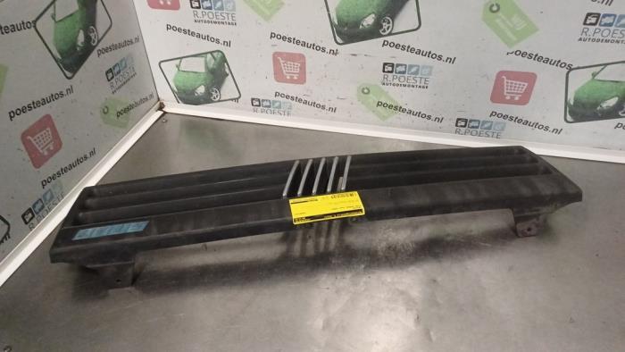 Używane Grill Fiat Panda (141) 900 IE Cena € 15,00 Procedura marży oferowane przez Autodemontagebedrijf R. Poeste B.V.