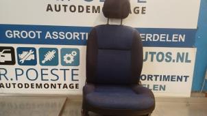 Używane Fotel prawy Peugeot Partner 2.0 HDI Cena € 60,00 Procedura marży oferowane przez Autodemontagebedrijf R. Poeste B.V.