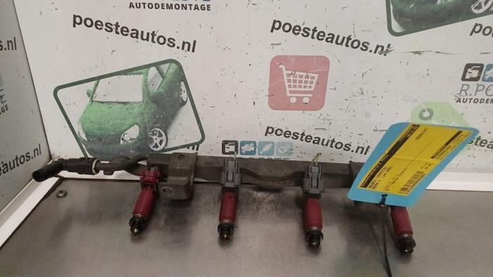Usagé Système d'injection Mazda 3 Sport (BK) 1.6i 16V Prix € 30,00 Règlement à la marge proposé par Autodemontagebedrijf R. Poeste B.V.