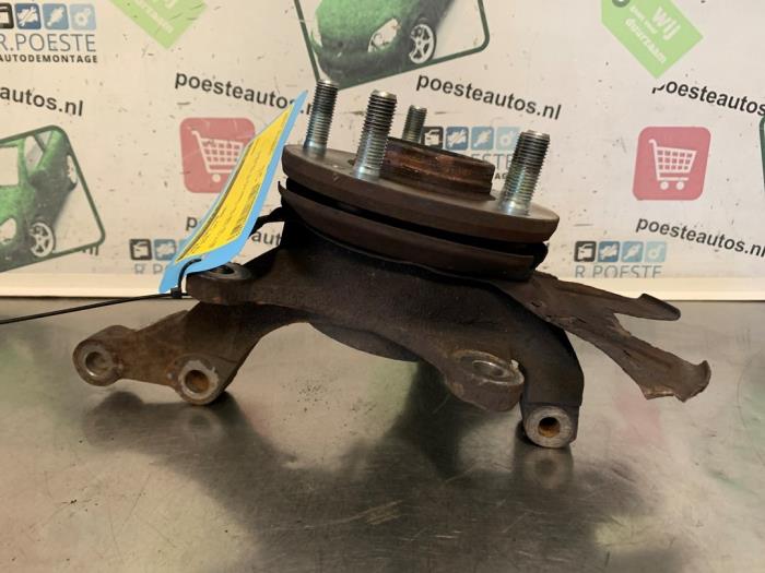 Achsschenkel links vorne Kia Soul I 1.6 CVVT 16V
