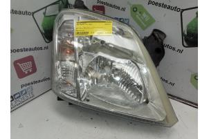Used Headlight, right Opel Meriva 1.6 16V Price € 20,00 Margin scheme offered by Autodemontagebedrijf R. Poeste