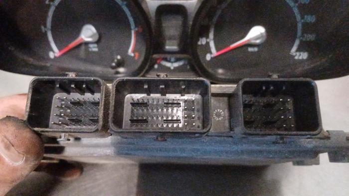 Ordinateur gestion moteur d'un Ford Fiesta 6 (JA8) 1.6 16V Sport 2012