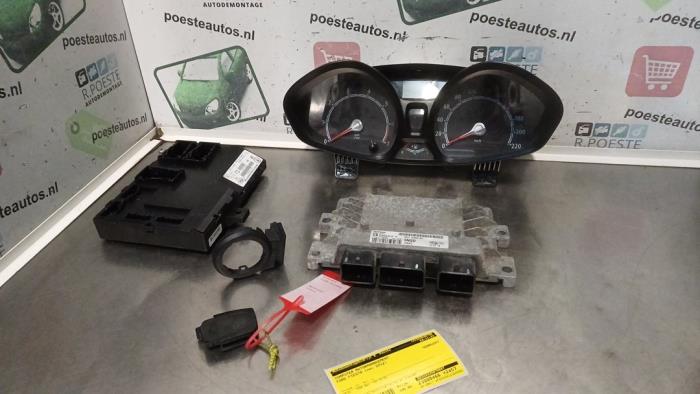 Used Engine management computer Ford Fiesta 6 (JA8) 1.6 16V Sport Price € 195,00 Margin scheme offered by Autodemontagebedrijf R. Poeste B.V.
