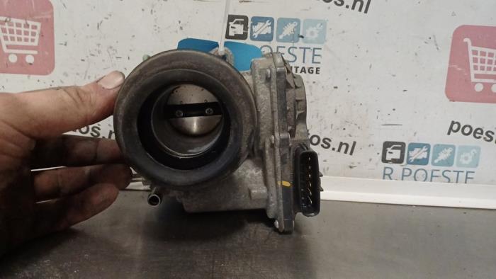 Begagnade Spjällhus Citroen C1 1.0 Vti 68 12V Pris € 25,00 Marginaltabell erbjuds av Autodemontagebedrijf R. Poeste B.V.