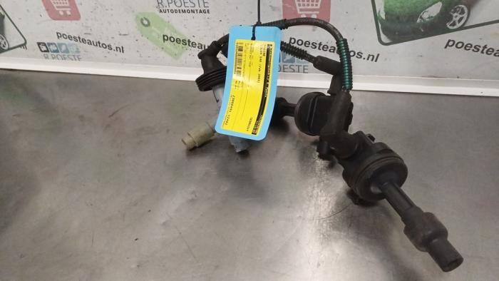 Gebrauchte Zündspule Volvo S40 (VS) 2.0 16V Preis € 40,00 Margenregelung angeboten von Autodemontagebedrijf R. Poeste B.V.