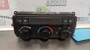 Używane Panel sterowania nagrzewnicy Dodge Ram Van 2.4 16V Cena € 30,00 Procedura marży oferowane przez Autodemontagebedrijf R. Poeste B.V.