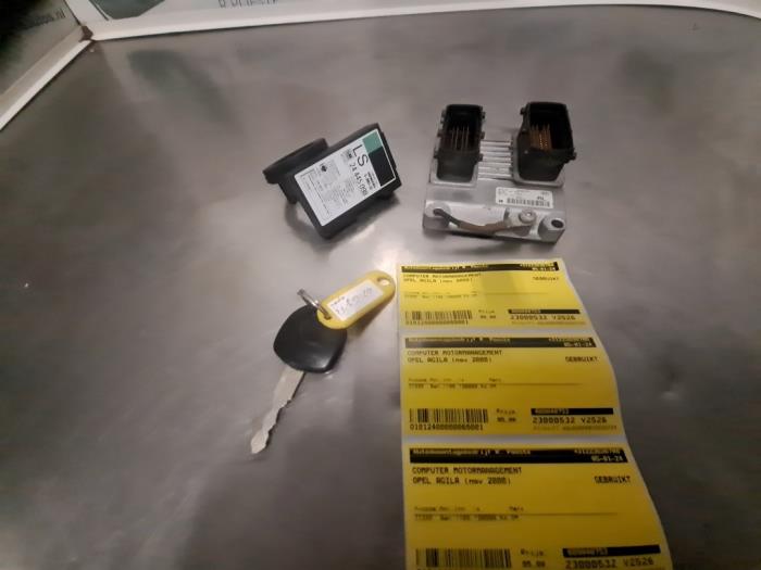Begagnade Dator, motorstyrning Opel Agila (A) 1.2 16V Pris € 95,00 Marginaltabell erbjuds av Autodemontagebedrijf R. Poeste B.V.
