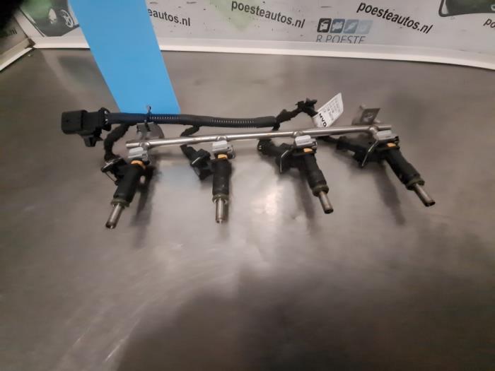 Usagé Système d'injection Chevrolet Cruze (300) 1.8 16V VVT Prix € 45,00 Règlement à la marge proposé par Autodemontagebedrijf R. Poeste B.V.