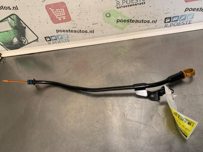 Gebrauchte Ölmessstab Chevrolet Cruze (300) 1.8 16V VVT Preis € 20,00 Margenregelung angeboten von Autodemontagebedrijf R. Poeste B.V.