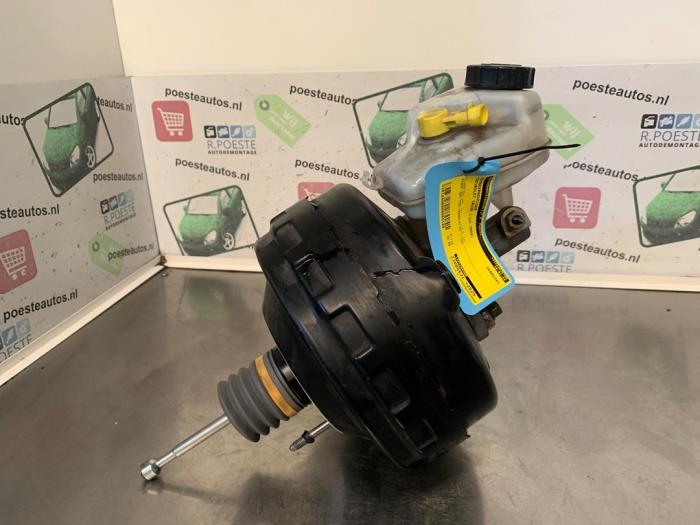 Usagé Servo frein Chevrolet Cruze (300) 1.8 16V VVT Prix € 75,00 Règlement à la marge proposé par Autodemontagebedrijf R. Poeste B.V.