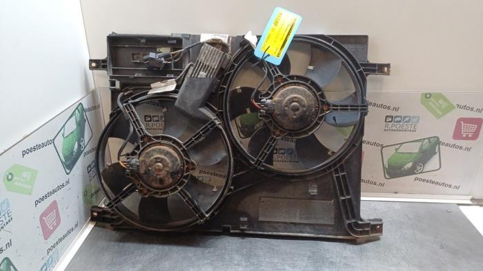 Gebrauchte Kühlerventilator Landrover Freelander Hard Top 2.5 V-6 Preis € 30,00 Margenregelung angeboten von Autodemontagebedrijf R. Poeste B.V.