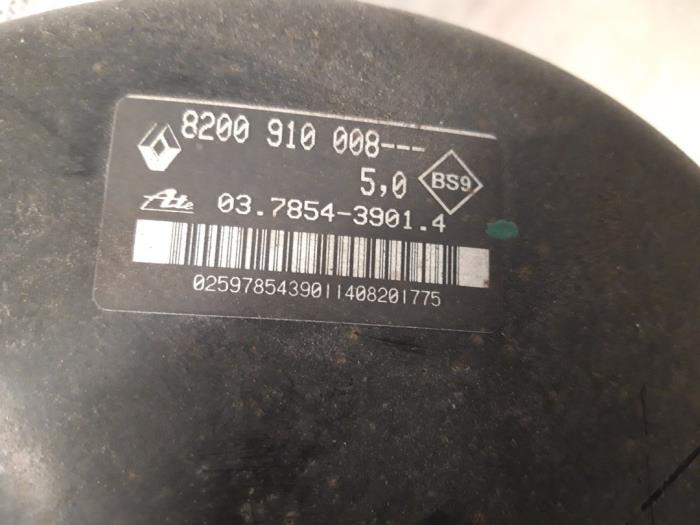 Gebrauchte Assistant de freinage Renault Twingo II (CN) 1.2 Preis € 30,00 Margenregelung angeboten von Autodemontagebedrijf R. Poeste B.V.