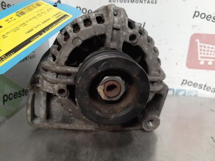 Begagnade Dynamo Renault Twingo II (CN) 1.2 Pris € 20,00 Marginaltabell erbjuds av Autodemontagebedrijf R. Poeste B.V.