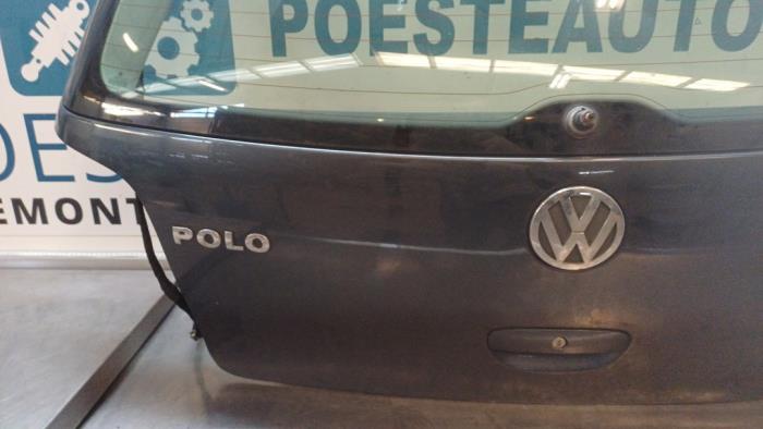 Portón trasero de un Volkswagen Polo IV (9N1/2/3) 1.2 12V 2002