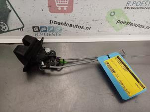 Używane Mechanizm zamka tylnej klapy Kia Picanto (BA) 1.1 12V Cena € 20,00 Procedura marży oferowane przez Autodemontagebedrijf R. Poeste B.V.