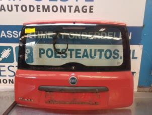 Gebrauchte Heckklappe Fiat Panda (169) 1.2 Fire Preis € 60,00 Margenregelung angeboten von Autodemontagebedrijf R. Poeste B.V.