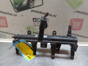 Used Fuel injector nozzle Peugeot 206 (2A/C/H/J/S) 1.4 XR,XS,XT,Gentry Price € 30,00 Margin scheme offered by Autodemontagebedrijf R. Poeste B.V.