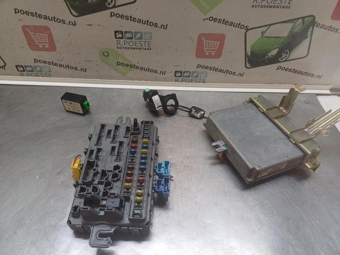 Used Engine management computer Honda Jazz (GD/GE2/GE3) 1.3 i-Dsi Price € 135,00 Margin scheme offered by Autodemontagebedrijf R. Poeste B.V.