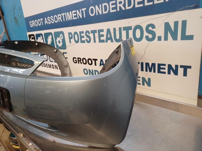 Front bumper from a Ford Ka I 1.3i 2006