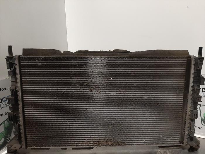 Radiator from a Ford Focus 2 1.6 16V 2006