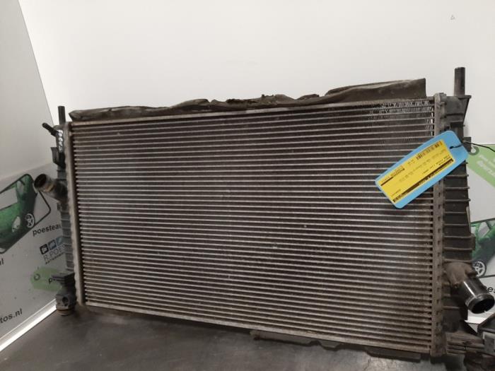 Radiator from a Ford Focus 2 1.6 16V 2006