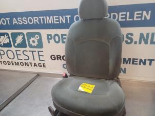 Used Seat, left Peugeot 206 (2A/C/H/J/S) 1.4 XR,XS,XT,Gentry Price € 40,00 Margin scheme offered by Autodemontagebedrijf R. Poeste B.V.