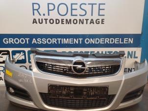 Gebrauchte Stoßstange vorne Opel Vectra C GTS 2.2 DIG 16V Preis € 100,00 Margenregelung angeboten von Autodemontagebedrijf R. Poeste B.V.