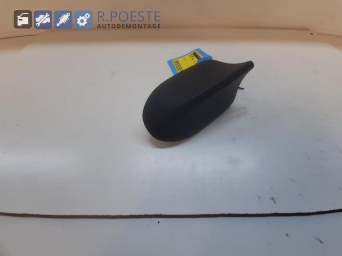 Używane Antena Ford S-Max (GBW) 2.0 TDCi 16V 140 Cena € 20,00 Procedura marży oferowane przez Autodemontagebedrijf R. Poeste B.V.