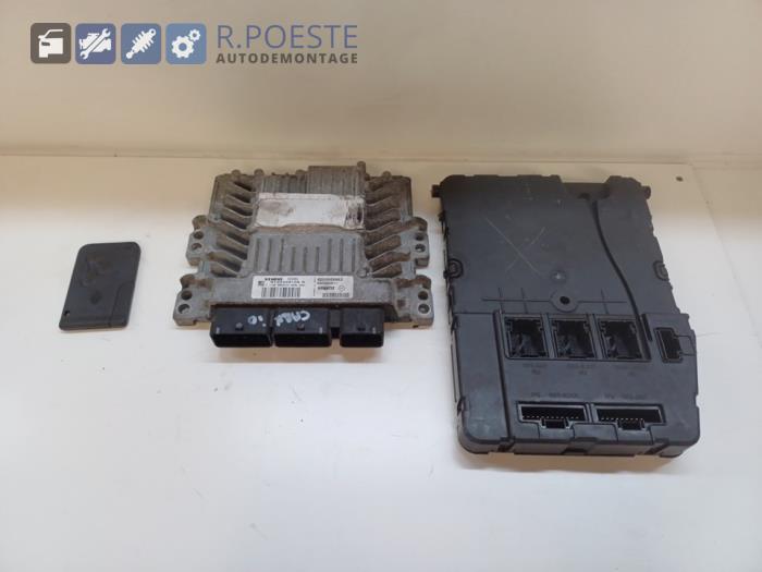 Used Engine management computer Renault Megane II CC (EM) 1.5 dCi FAP Price € 235,00 Margin scheme offered by Autodemontagebedrijf R. Poeste B.V.