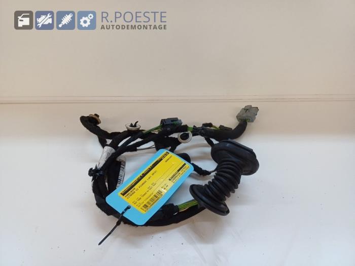 Begagnade Kablage Citroen C3 Picasso (SH) 1.6 16V VTI 120 Pris € 40,00 Marginaltabell erbjuds av Autodemontagebedrijf R. Poeste B.V.