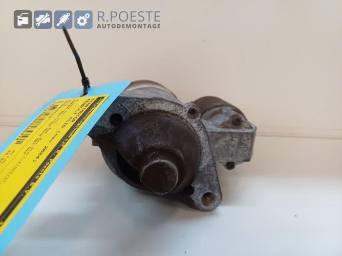 Used Starter Renault Clio II (BB/CB) 1.2 16V Price € 20,00 Margin scheme offered by Autodemontagebedrijf R. Poeste B.V.