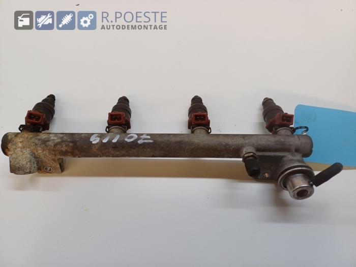 Usagé Système d'injection Opel Omega B Caravan (21/22/23) 2.2 16V Prix € 30,00 Règlement à la marge proposé par Autodemontagebedrijf R. Poeste B.V.