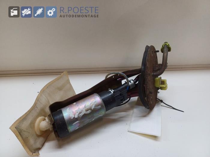 Gebrauchte Benzinpumpe Honda Civic (EJ/EK) 1.4i 16V Preis € 20,00 Margenregelung angeboten von Autodemontagebedrijf R. Poeste B.V.
