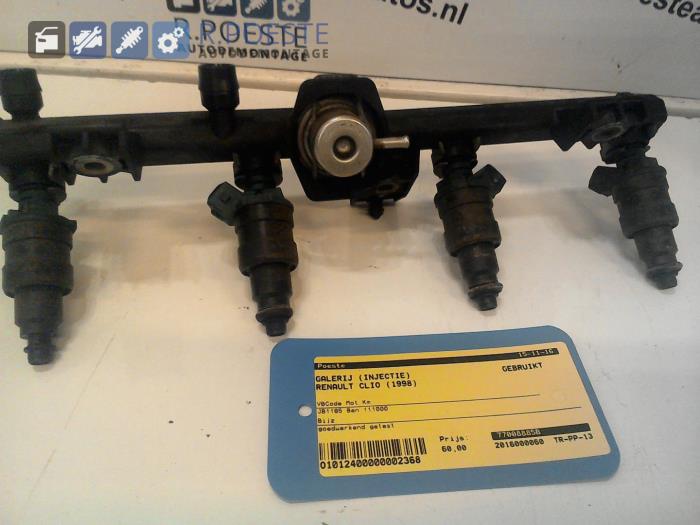 Gebrauchte Einspritzdüse (Einspritzer) Renault Clio II (BB/CB) 1.4 Preis € 30,00 Margenregelung angeboten von Autodemontagebedrijf R. Poeste B.V.