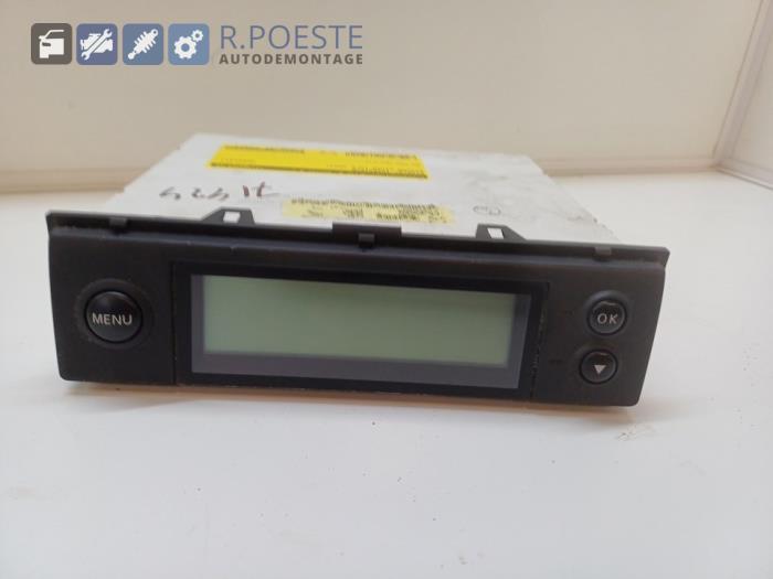 Begagnade Innerdisplay Nissan Micra (K12) 1.2 16V Pris € 22,00 Marginaltabell erbjuds av Autodemontagebedrijf R. Poeste B.V.