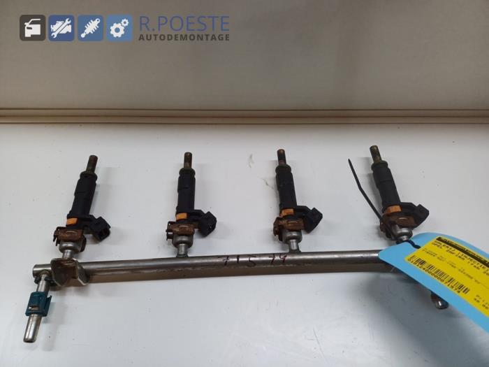Usagé Système d'injection Opel Zafira (M75) 1.8 16V Ecotec Prix € 40,00 Règlement à la marge proposé par Autodemontagebedrijf R. Poeste B.V.
