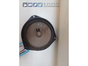 Used Speaker Citroen Jumper (U9) 3.0 HDi 145 Euro 5 Price € 15,00 Margin scheme offered by Autodemontagebedrijf R. Poeste B.V.
