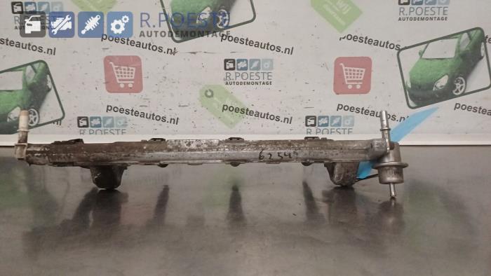Usagé Système d'injection Ford Fusion 1.6 16V Prix € 30,00 Règlement à la marge proposé par Autodemontagebedrijf R. Poeste B.V.