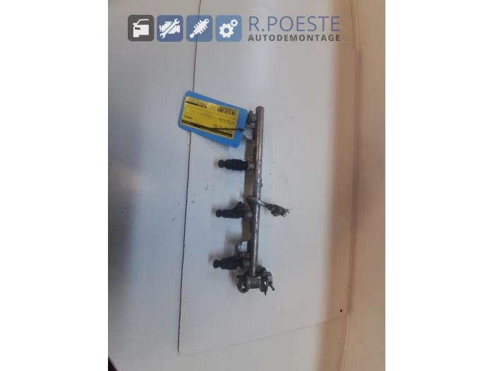 Usagé Système d'injection Volkswagen Passat Variant (3B6) 1.8 Turbo 20V Prix € 30,00 Règlement à la marge proposé par Autodemontagebedrijf R. Poeste B.V.