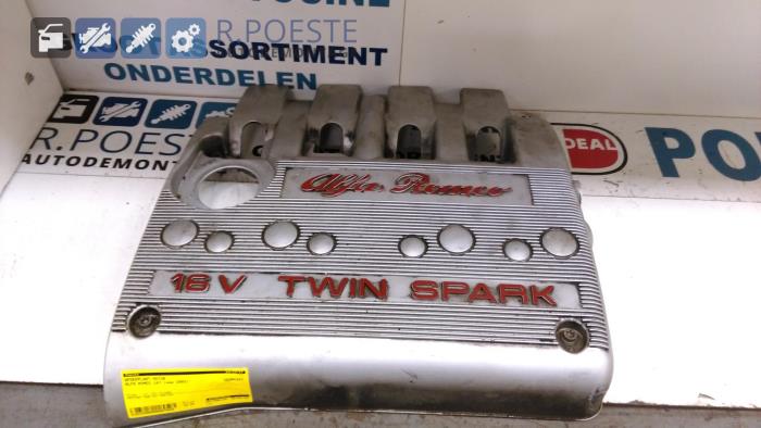 Used Engine cover Alfa Romeo 147 (937) 1.6 Twin Spark 16V Price € 15,00 Margin scheme offered by Autodemontagebedrijf R. Poeste B.V.