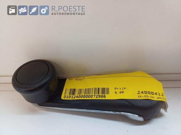 Usados Manivela de ventanilla Audi 80 (B3) 1.8 i Precio € 5,00 Norma de margen ofrecido por Autodemontagebedrijf R. Poeste B.V.